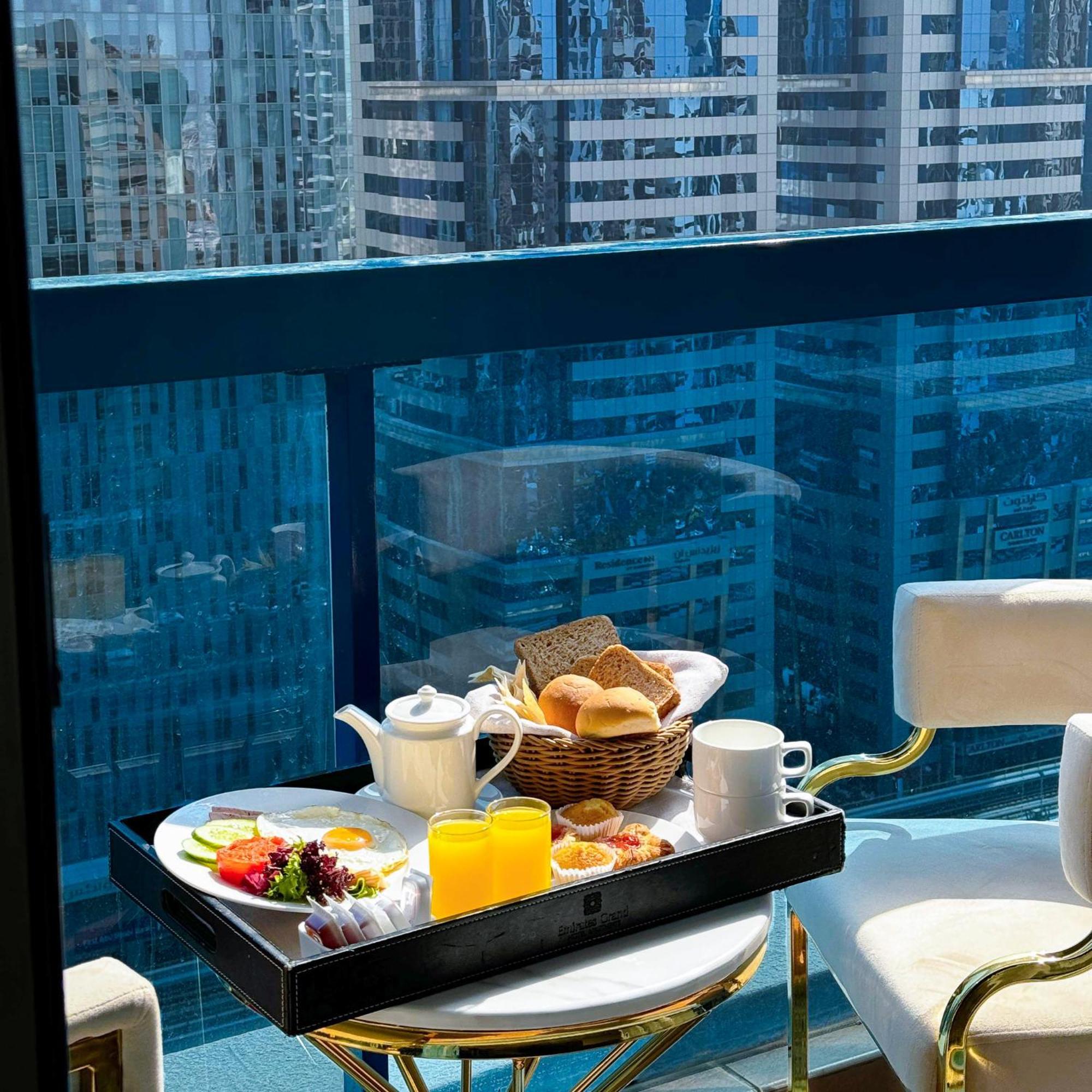 Sunday Mega Hotel Sheikh Zayed Road Near Difc Formerly Emirates Grand Hotel Dubai Exterior foto
